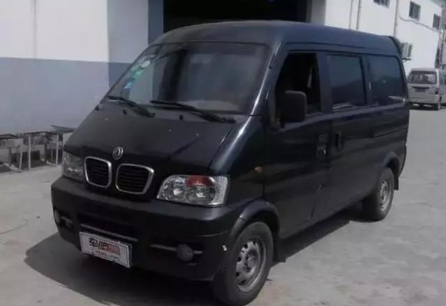 面包車(chē)為什么沒(méi)有黑色的，現(xiàn)在有點(diǎn)明白了